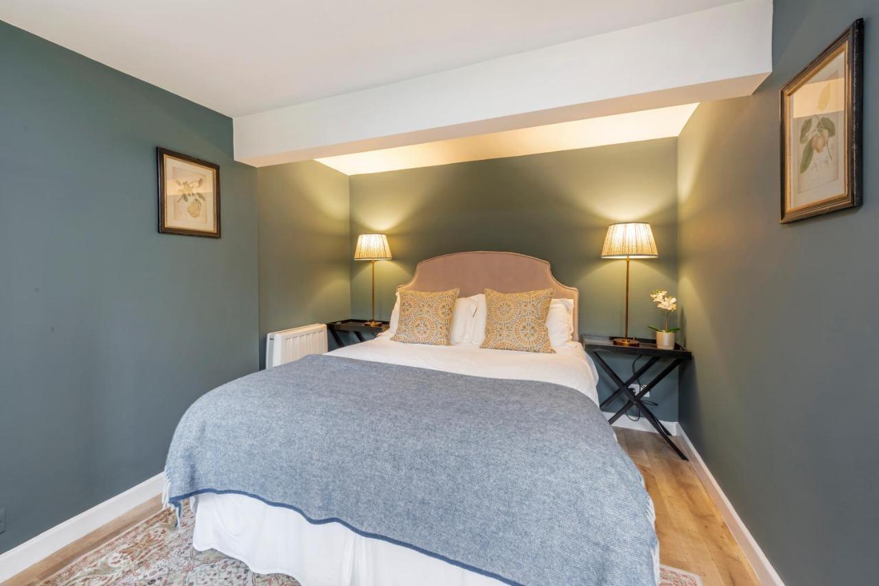 Tucking Mill View- Self Catering Apartment Bath Exterior photo
